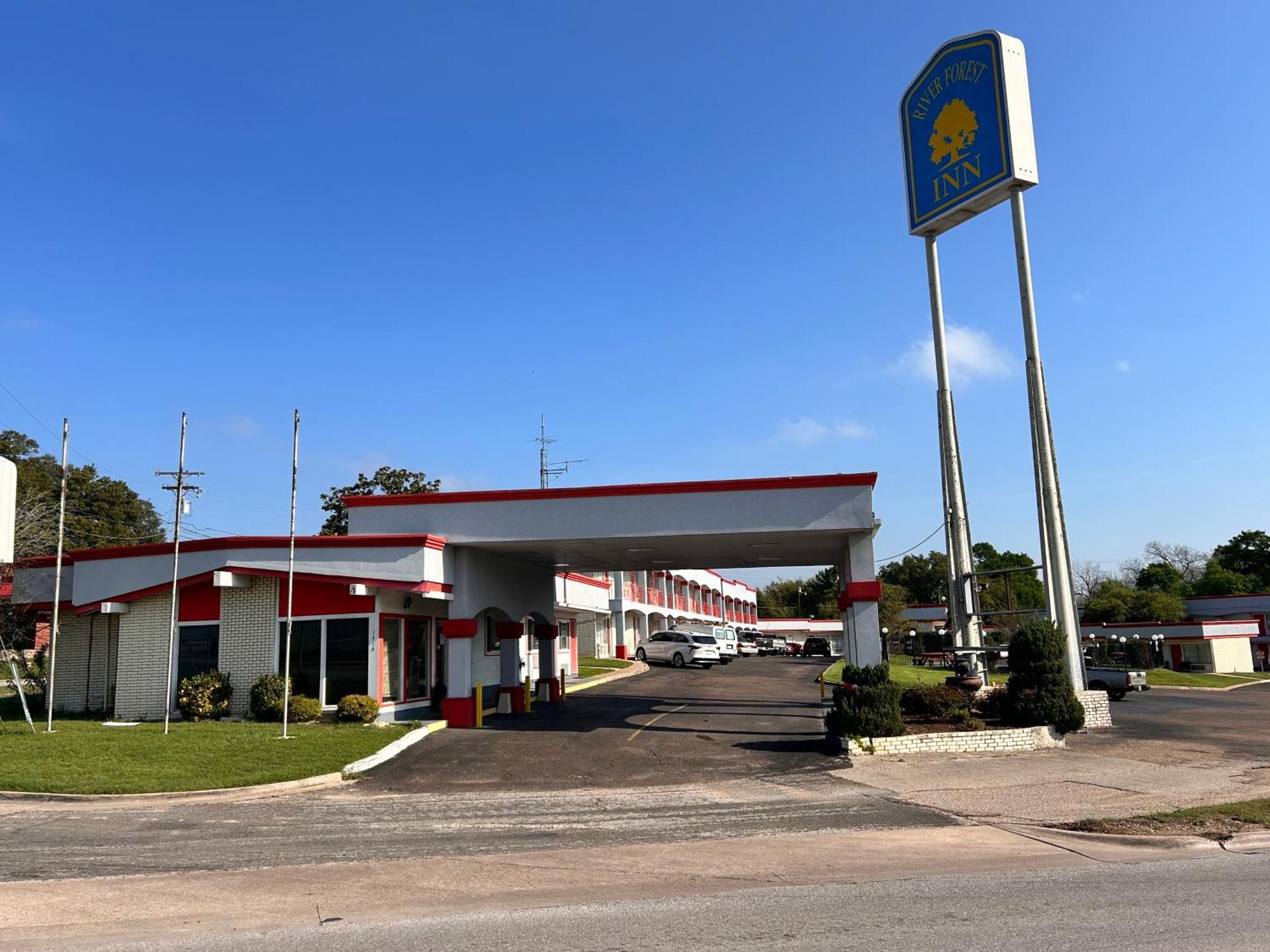 River Forest Inn Belton Exterior photo