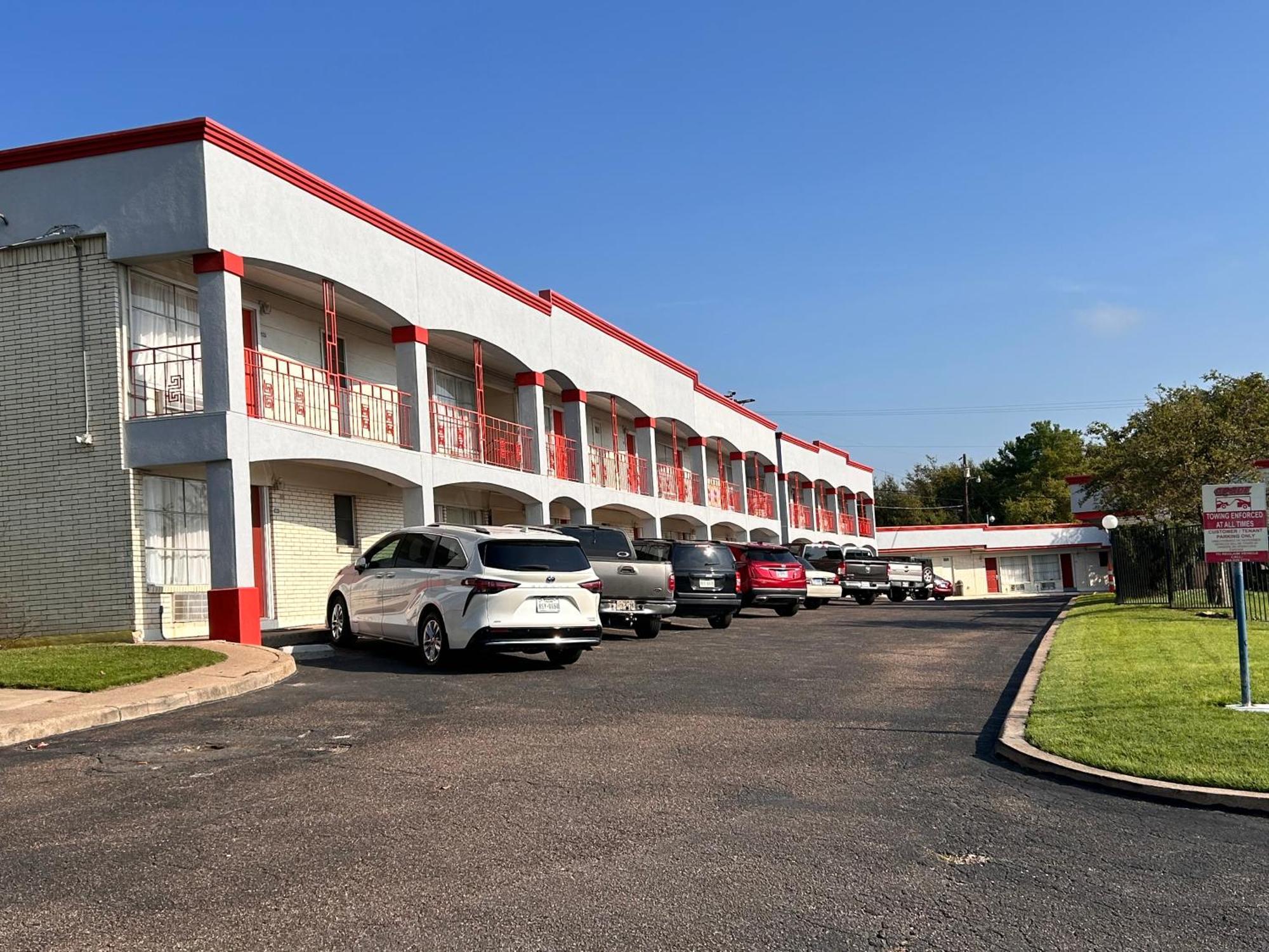 River Forest Inn Belton Exterior photo